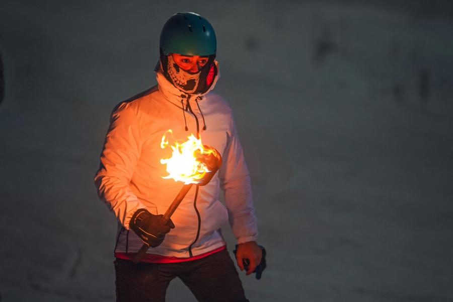 Veillée aux flambeaux des moniteurs de ski de Antagnod