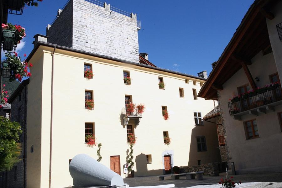 Tour de l'Archet  Loups et autres animaux