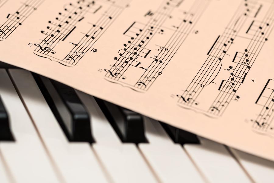Spartito e pianoforte Concerto della Tee Bee Gospel Band