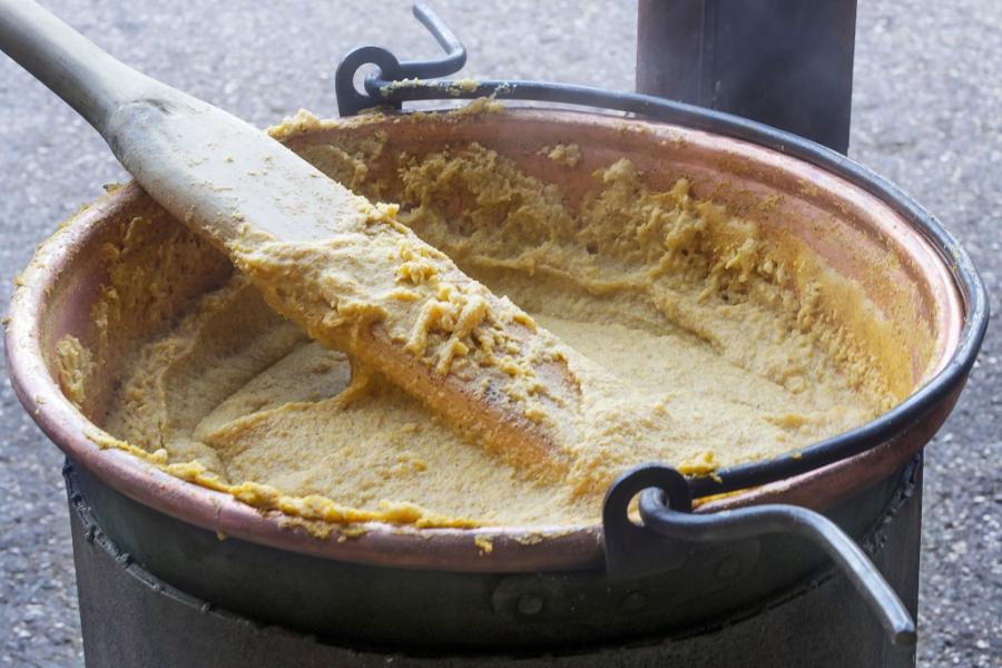 Polenta concia nel rione Fundus Tauri
