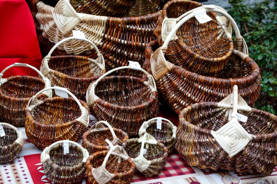 Wicker objects "Eischem Mert" - Handycraft market